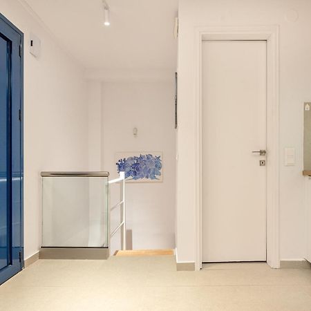 Blue & White Velvet 20M From The Beach Danilia エクステリア 写真
